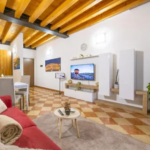 arena-suite-mazzini-centro.hotelinveneto.com/